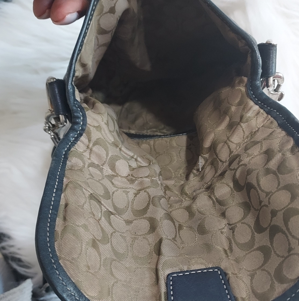 Coach Vintage leather Crossbody Bag - Picture 5 of 7
